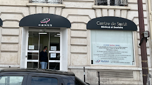 Photo n°1 de Centre Medical et Dentaire MEDIDENT - Paris 17 Pereire à Paris (Orthodontiste)