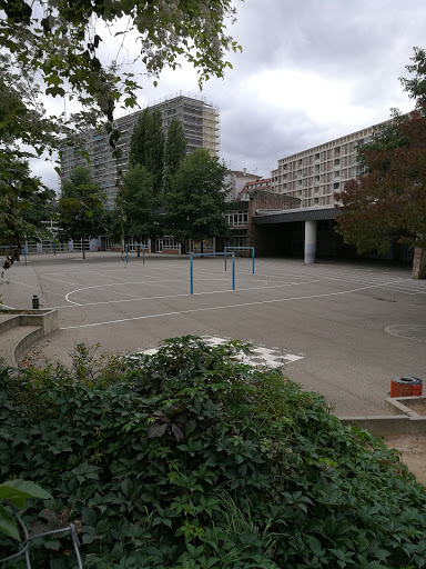 Elementary School Du Conseil-Des-Xv - Thumbnail