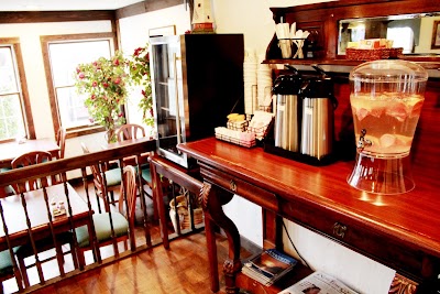 Photos of Auld Holland Inn