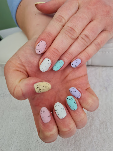 Mad About Nails - Thumbnail