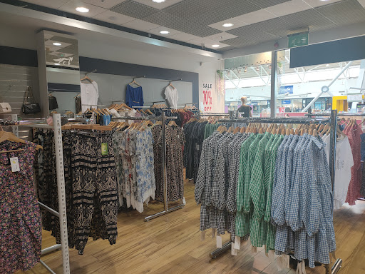 Fashion on Trend - Thumbnail