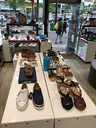 Photo n°15 de MIAMI CHAUSSURE à Paris (Magasin de chaussures)