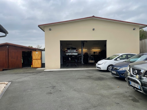 Photo de KDM AUTOS à Moulon (33420)