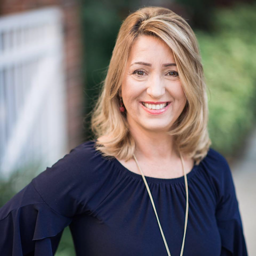 Brenda McGlothin, Realtor | RE/MAX Realty Unlimited | The Red Post Group