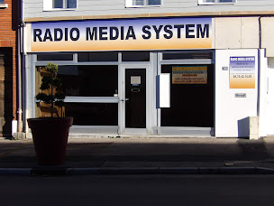 Photo n°25 de RADIO-MEDIA-SYSTEM à Foucarmont (Magasin d'électronique)