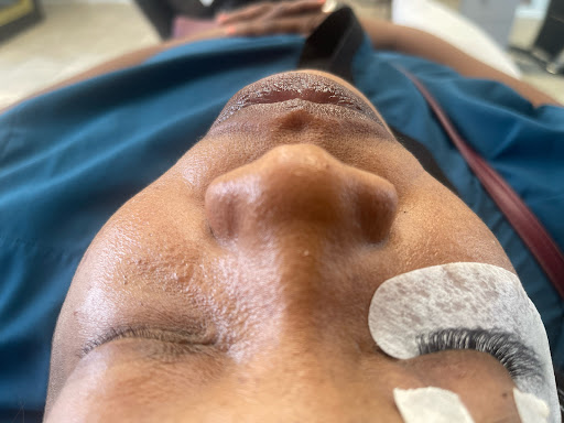 deluxe lash place - Thumbnail