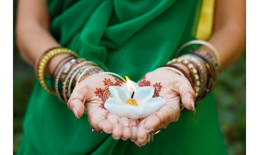 Pranada Ma | Ayurveda Practitioner & Massage Therapist