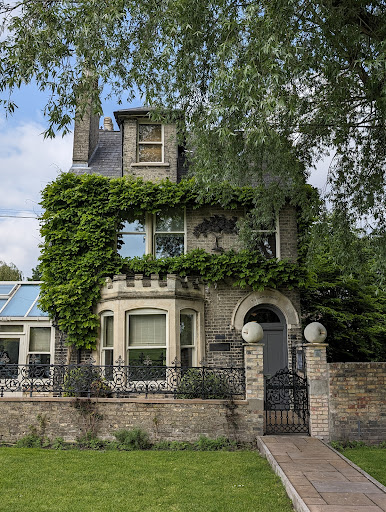Midsummer House - Visual