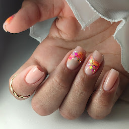 Photo n°15 de Jeux d'ongles à Mâcon (Salon de manucure)