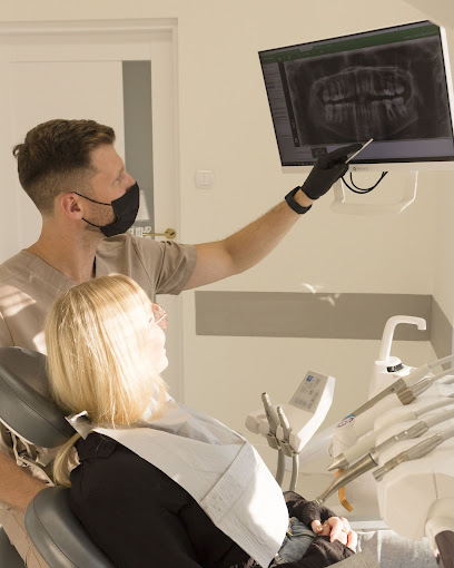 FDENT stomatologia mikroskopowa & Implanty