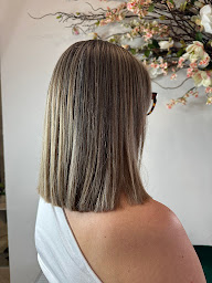 Photo n°11 de Bel'Art à Lyon (Salon de coiffure)