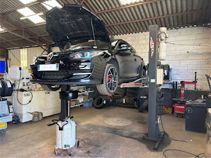 Photo n°3 de Renault / Dacia - Charles Automobiles à Ducey-Les Chéris (Garage automobile)