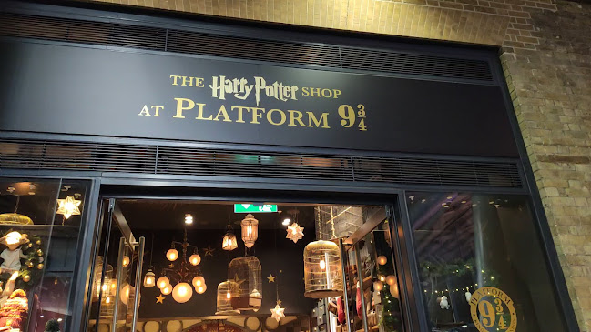 Reviews of The Harry Potter Shop at Platform 9¾ in London - Shop