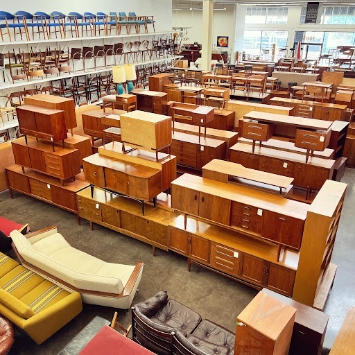 Mid Century Mobler - Thumbnail
