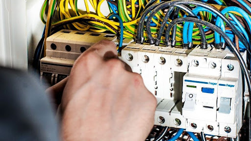 TechHawk - Best Local Electricians (Testing, Repair & Installation work)