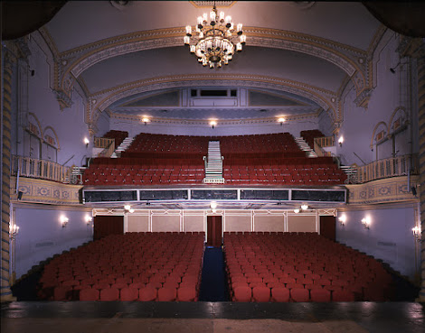Golden Theatre by null