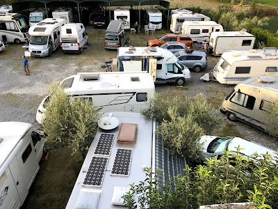 Berat Caravan Camping