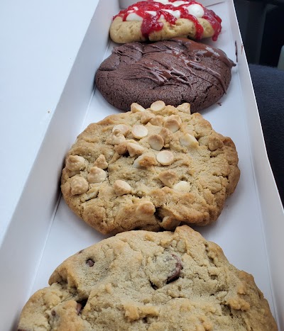 Crumbl Cookies - Middletown