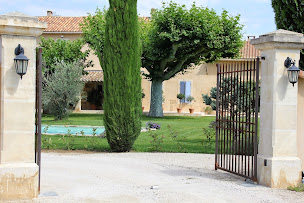 Photo n°40 de Mas Saint Julien Chambres d'hôtes jacuzzi extérieur privé à Cavaillon (Chambre d'hôtes)