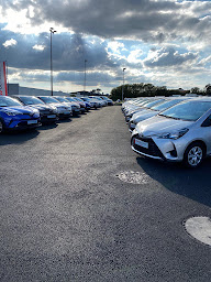 Photo n°24 de Toyota Professional Brest - Cobredia à Brest (Concessionnaire Toyota)