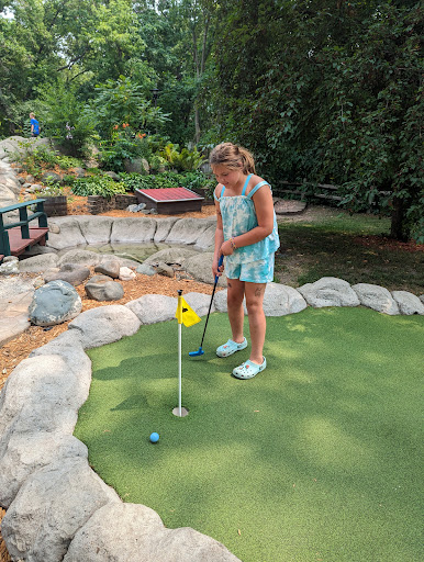 Adventure Falls Miniature Golf - Thumbnail