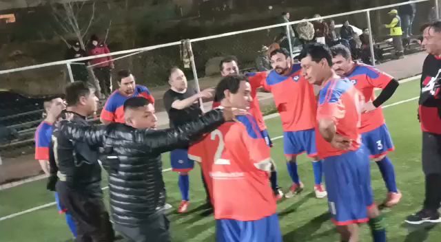 Opiniones de Liga Flash. - Puente Nuevo en Lo Barnechea - Campo de fútbol