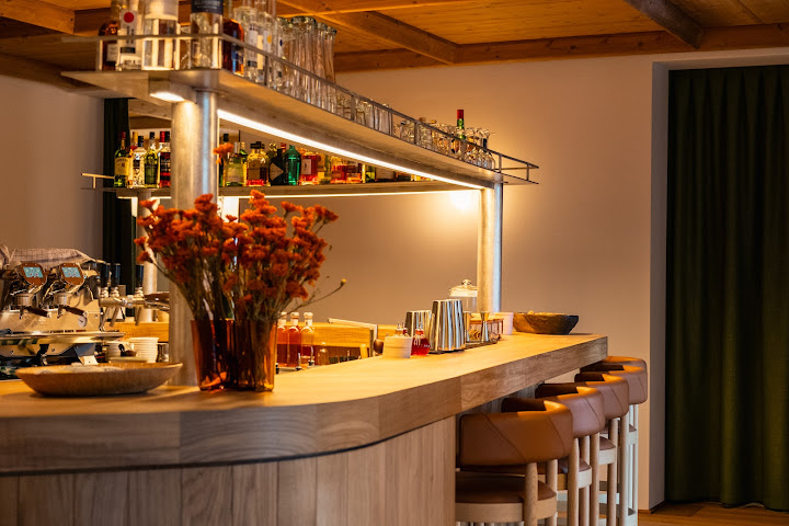 Bergwald Bar by null