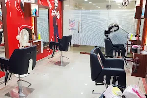 Magic Scissor Unisex salon ( Family Salon ) image
