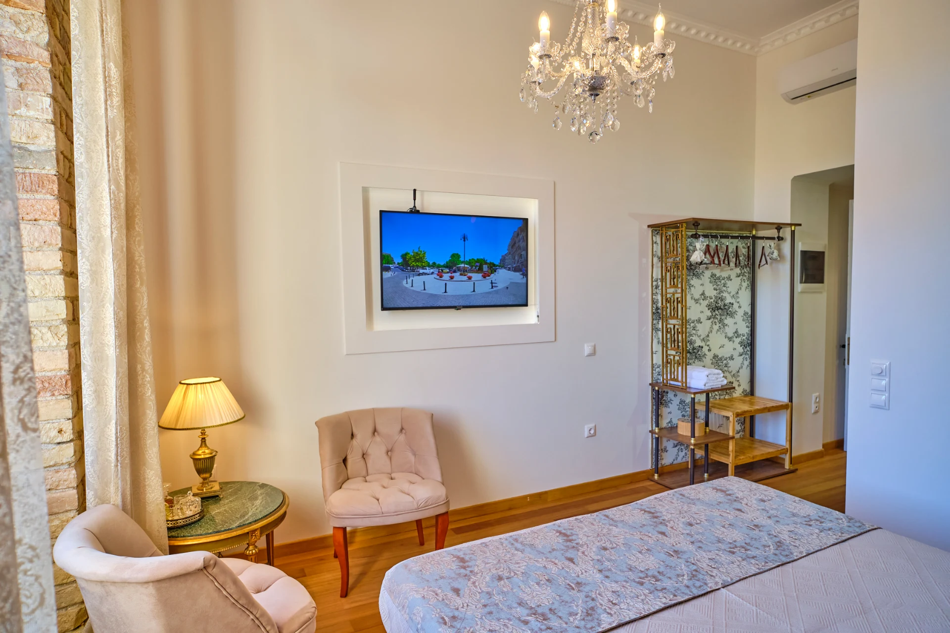 Anesis Apartment and Studios