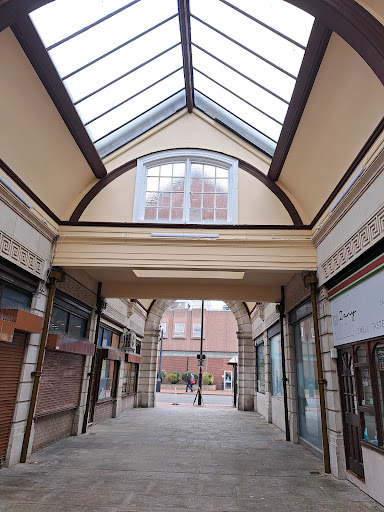Abbey Arcade - Visual