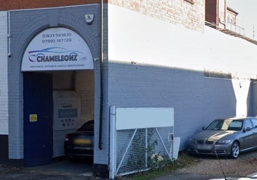 Chameleonz Garage Logo