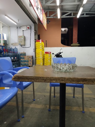 Photos of Alfamart Plaosan