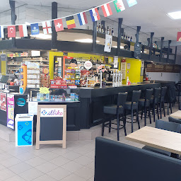 Photo n°21 de Au Café du Large à Dunkerque (Salle de billard)