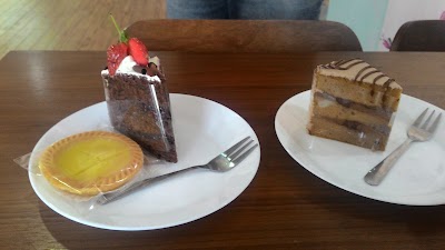 Photos of Monique's Cakery