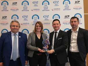 Photo n°11 de Le Salon De Cécile à Ballan-Miré (Salon de coiffure)