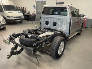Photo n°15 de Carrosserie de Saint Laurent à Saint-Laurent-du-Pape (Atelier de carrosserie automobile)