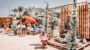 Photo n°11 de Carole La Porte À Côté - Région PACA à Berre-l'Étang (Importateur)