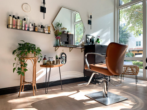 MELT Salon - Thumbnail
