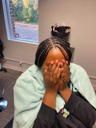 SARAYU hair braiding - Thumbnail