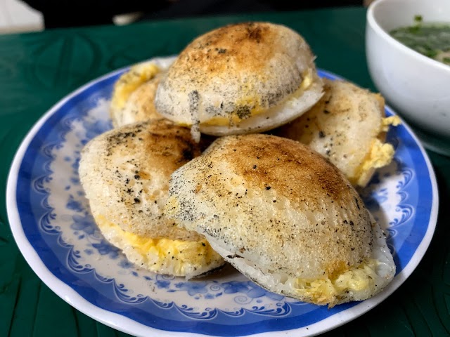 Bánh Căn Cô Chín