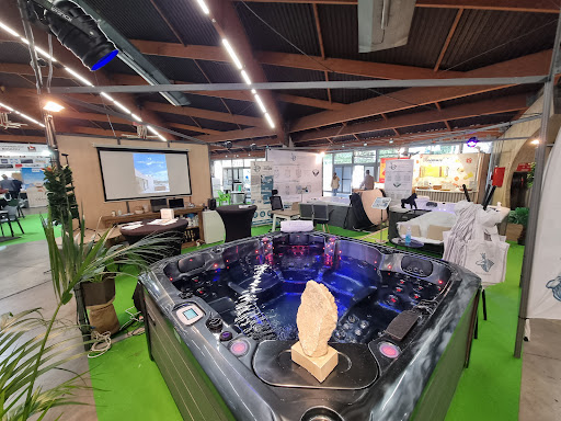 Photo de Poséidon Spa : Spécialiste du spa et du spa de nage à Perpignan et allentours