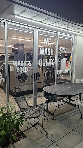 Washouse Laundry & Drop-Off Service Naples - Thumbnail