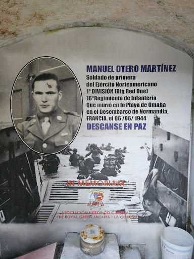 Tumba do soldado Manuel Otero Martínez - Thumbnail