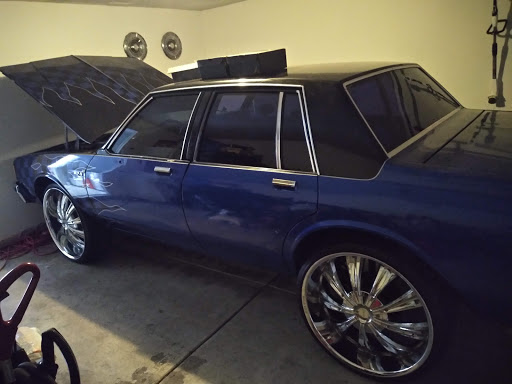 Universal Car Audio and Cell Phones - Thumbnail