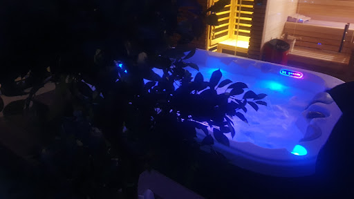 Photo de Terracotta Piscines et Spas à Lanhouarneau (29430)