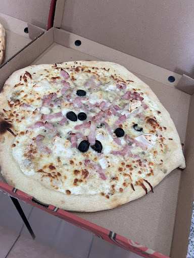 Photo 3 - Pizzeria le QG