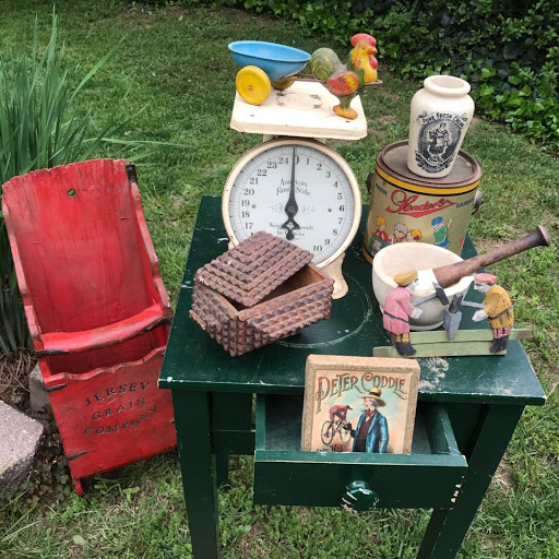Penn's Farm Antiques & Other Treasures - Thumbnail
