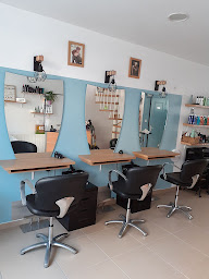 Photo n°19 de Bulle d'Hair à Saint-Michel-Chef-Chef (Salon de coiffure)