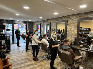 Photo n°3 de O Masculin Pessac Centre à Pessac (Magasin d'articles de coiffure pour hommes)