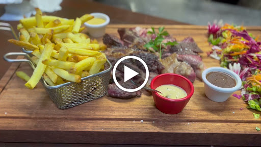 Photo 2 - Le Bœuf sur le Grill | Restaurant de viandes, Grillades